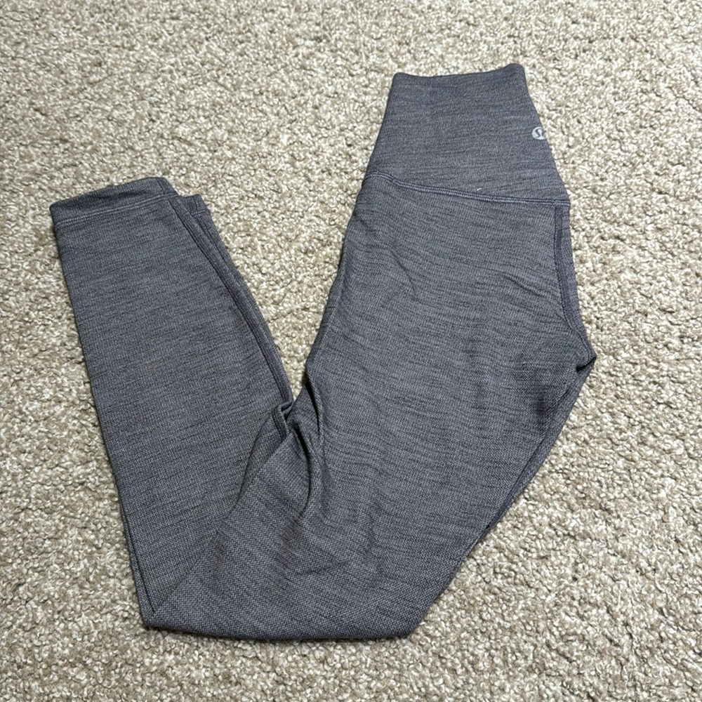 Lululemon wonder under legging size 2